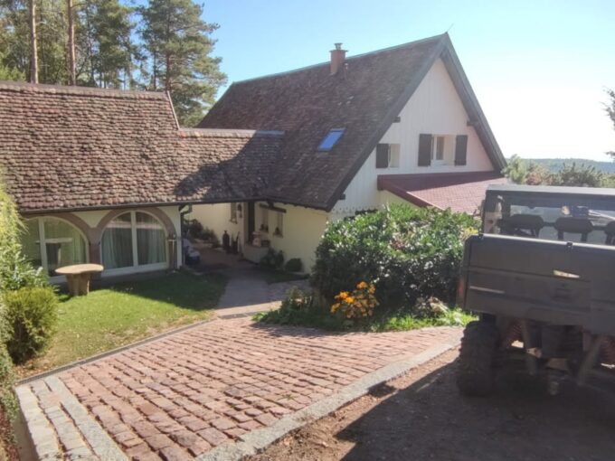 LABAROCHE Maison de caractère avec vue imprenable